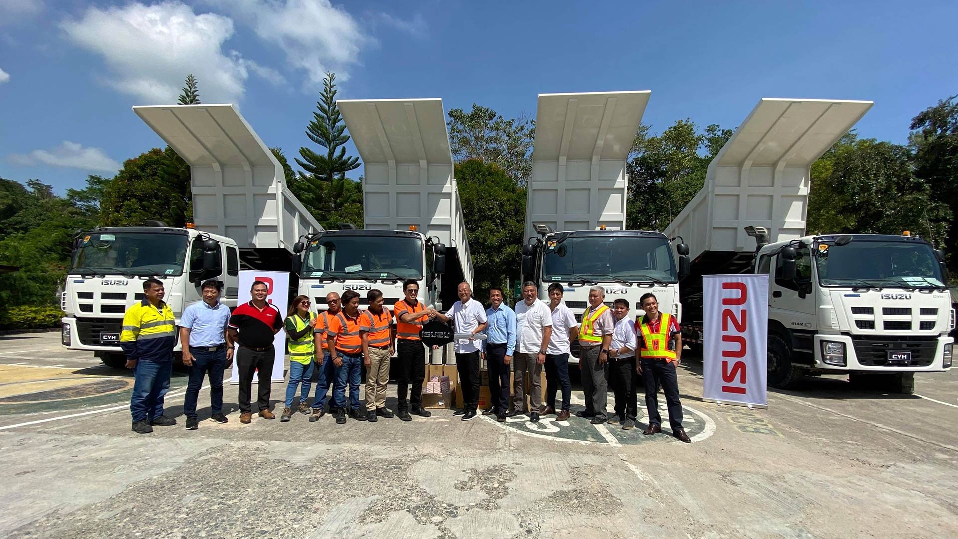 Isuzu Philippines turns over 6 heavy duty tippers to 36 year-old major earthmoving contractor Anseca